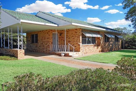 Property photo of 25 Parry Street West Tamworth NSW 2340