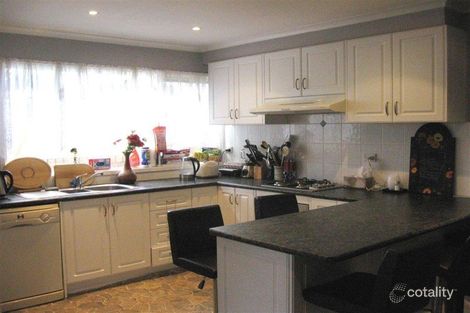 Property photo of 5 Jacaranda Avenue Bradbury NSW 2560