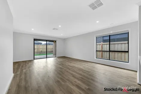 Property photo of 5 Eddy Crescent Tarneit VIC 3029