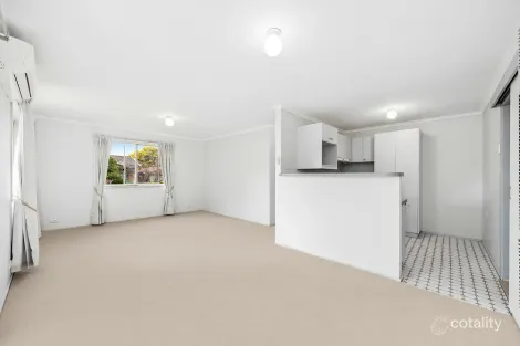 Property photo of 2 Bimbiang Crescent Ngunnawal ACT 2913