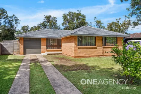 7 Oaks Ave, Kanahooka, NSW 2530