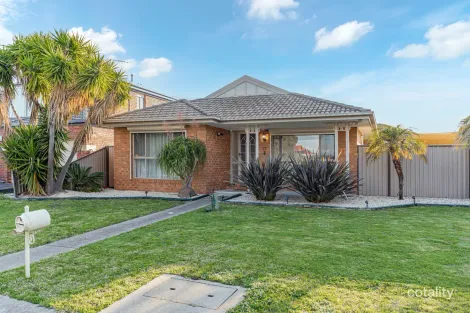 17 Murray Walk, Roxburgh Park, VIC 3064