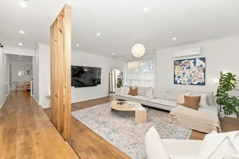 Property photo of 17 Murray Walk Roxburgh Park VIC 3064