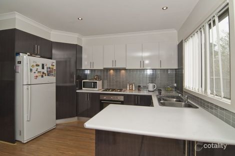 Property photo of 3/8 Prunus Grove Doveton VIC 3177