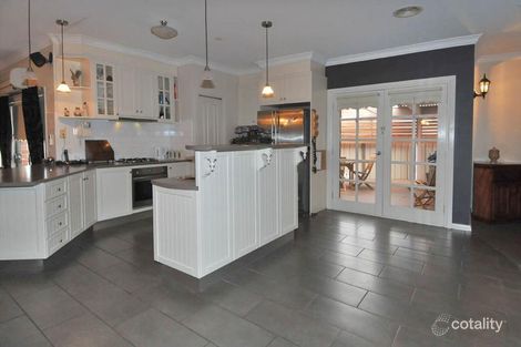 Property photo of 4 Menzies Drive Burnside Heights VIC 3023