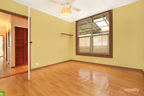 Property photo of 21 Thornbury Avenue Unanderra NSW 2526
