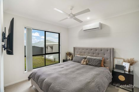 Property photo of 36 Mapplewell Circuit Farley NSW 2320