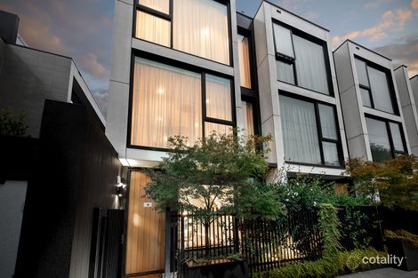 18 Bridleway Walk, Parkville, VIC 3052