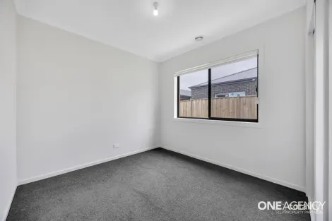Property photo of 11 Jump Road Fraser Rise VIC 3336