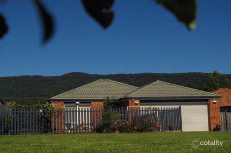 Property photo of 8 Glenwood Grove Horsley NSW 2530