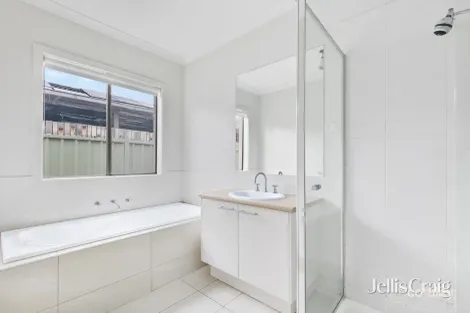 Property photo of 41 Amesbury Avenue Wyndham Vale VIC 3024