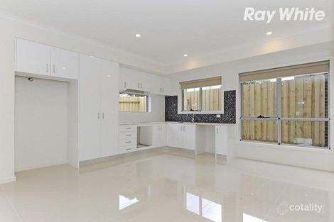 Property photo of 30 McGlynn Avenue South Morang VIC 3752
