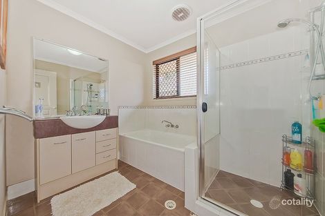 Property photo of 60 Wirra Circuit Wynnum West QLD 4178