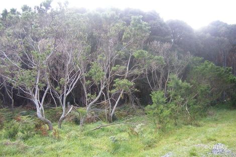 13 Stephenson St, Naracoopa, TAS 7256