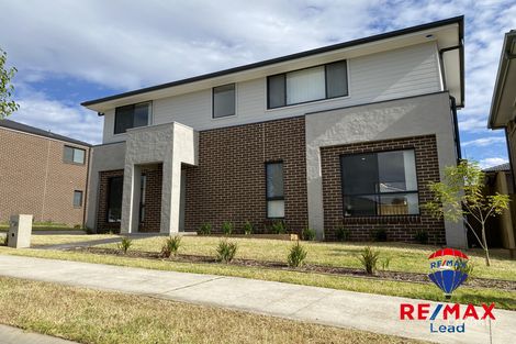 10 Potts St, Oran Park, NSW 2570