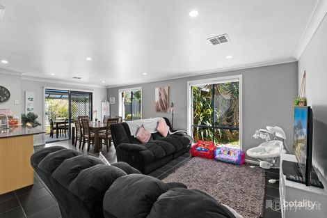 Property photo of 28 Cherry Blossom Chase Pakenham VIC 3810