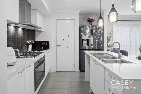 Property photo of 3 Abundance Circuit Clyde VIC 3978