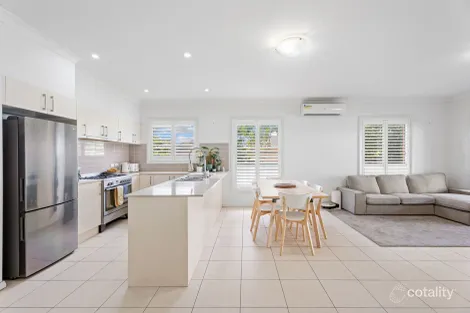 Property photo of 2 Wildflower Circle Jordan Springs NSW 2747