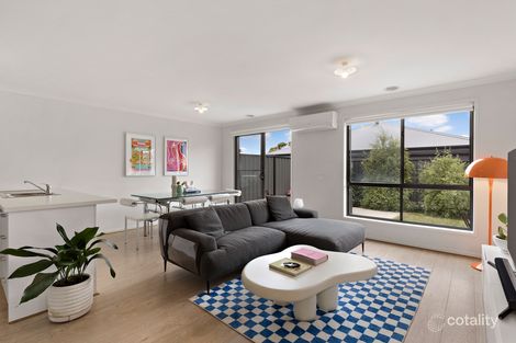 Property photo of 12 Cudgerie Close Craigieburn VIC 3064