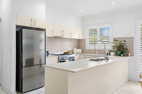 Property photo of 2 Wildflower Circle Jordan Springs NSW 2747