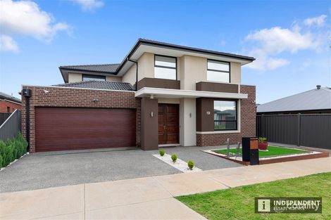 Property photo of 19 Maribyrnong Way Cobblebank VIC 3338