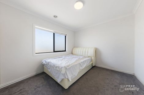 Property photo of 58 Kittyhawk Road Point Cook VIC 3030