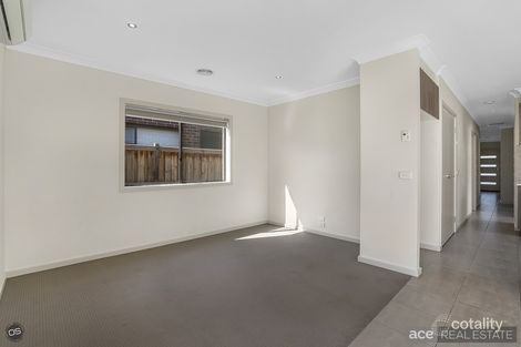 Property photo of 21 Sissinghurst Street Truganina VIC 3029