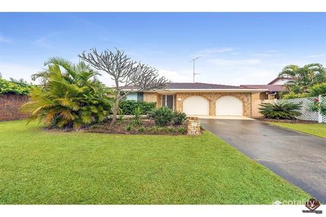 14 Fairsky Ave, Mermaid Waters, QLD 4218