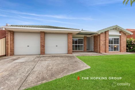 Property photo of 15 Lily Drive Sydenham VIC 3037