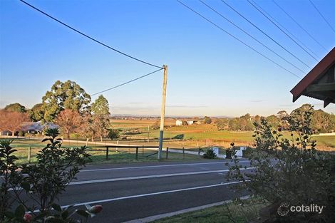 Property photo of 68 Dalveen Road Bolwarra Heights NSW 2320