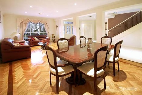 Property photo of 5 Mackenzie Close Taylors Lakes VIC 3038