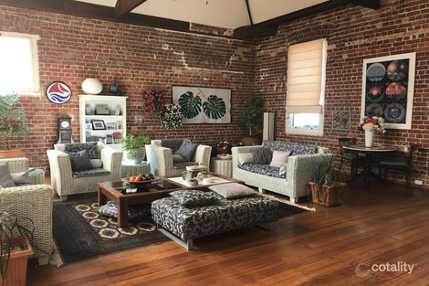 2/21 Pakenham St, Fremantle, WA 6160