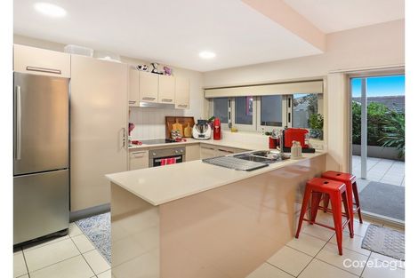 Property photo of 2/152 Burnett Street Buderim QLD 4556