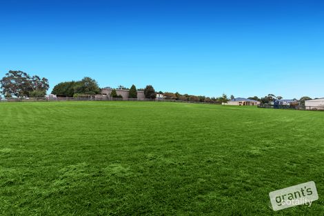 Property photo of 16 Follett Drive Nyora VIC 3987