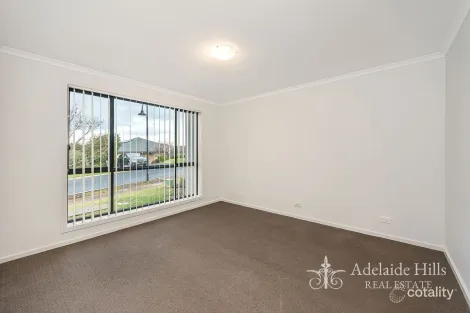 Property photo of 39 Belmont Crescent Mount Barker SA 5251