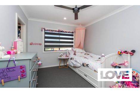 Property photo of 55 Portland Drive Cameron Park NSW 2285