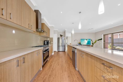 Property photo of 1 Davallia Street Truganina VIC 3029