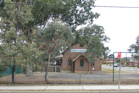 37 Douglas Rd, Quakers Hill, NSW 2763