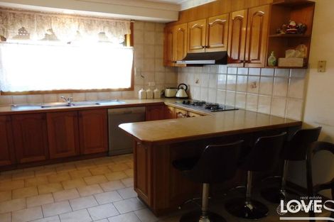 Property photo of 35 Stonehaven Drive Thomastown VIC 3074