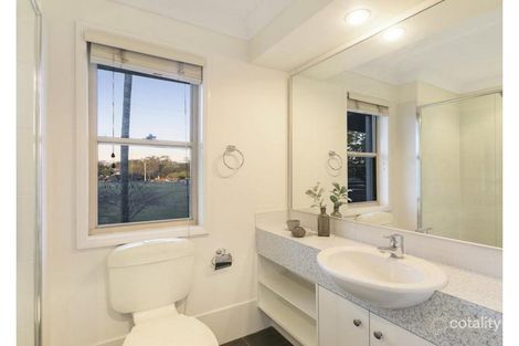 Property photo of 101 Coutts Street Bulimba QLD 4171
