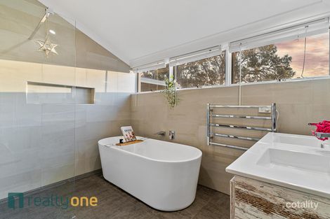 Property photo of 7 Viewway Swan View WA 6056