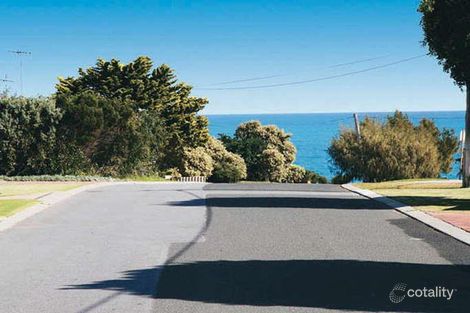 Property photo of 28 Belhus Drive Trigg WA 6029