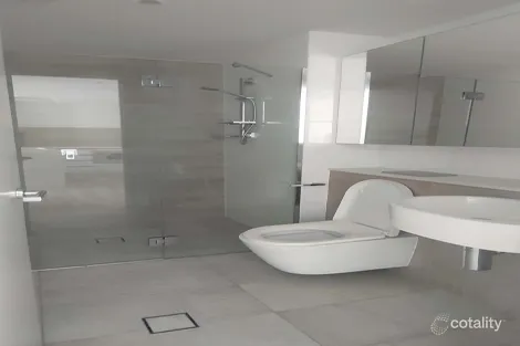 Property photo of 705/2 Como Crescent Southport QLD 4215