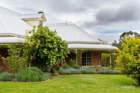 Property photo of 8 Nandillion Ponds Drive Orange NSW 2800