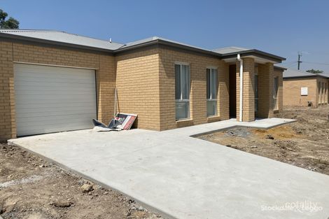 3/5-11 Acacia Way, Churchill, VIC 3842