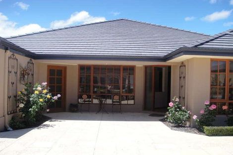 Property photo of 6 Chivalry Way Atwell WA 6164