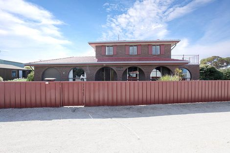 Property photo of 17 Tiddy Widdy Road Ardrossan SA 5571