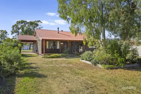 69 Livingstone St, Avenel, VIC 3664
