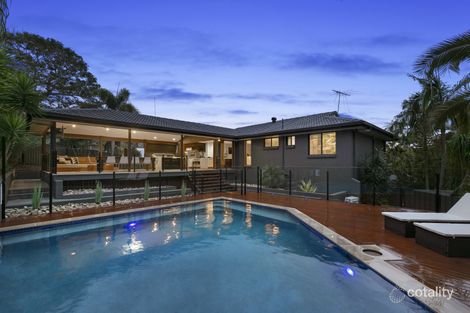 Property photo of 8 Helmsley Court Carindale QLD 4152