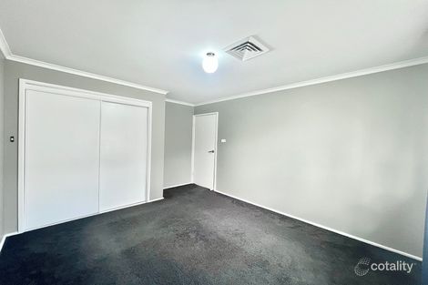 Property photo of 231 Copperfield Drive Rosemeadow NSW 2560
